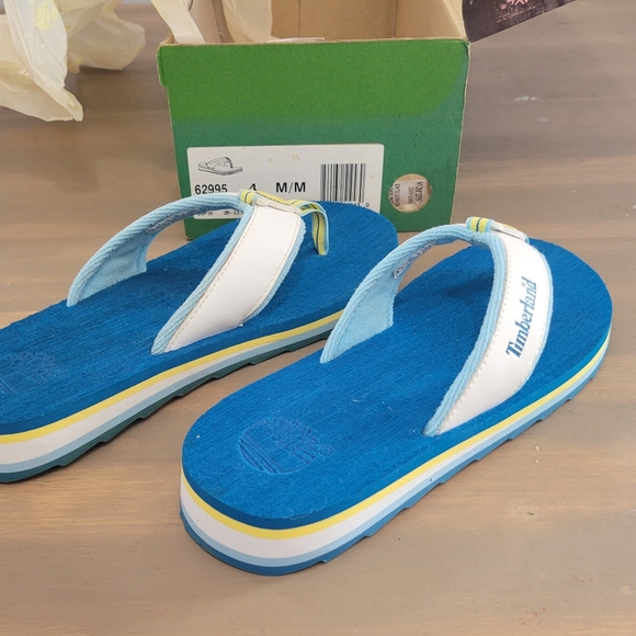 Timberland Blue White Flip Flops Size 4 Youth New in Box - Picture 2 of 4